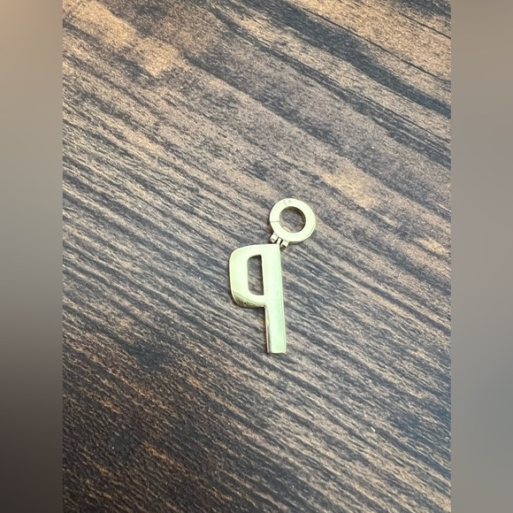 New Gorjana Alphabet Parker Charm - P! - Picture 2 of 4